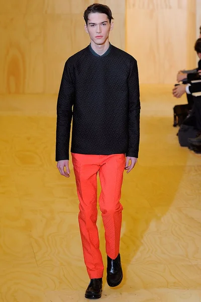Look 38